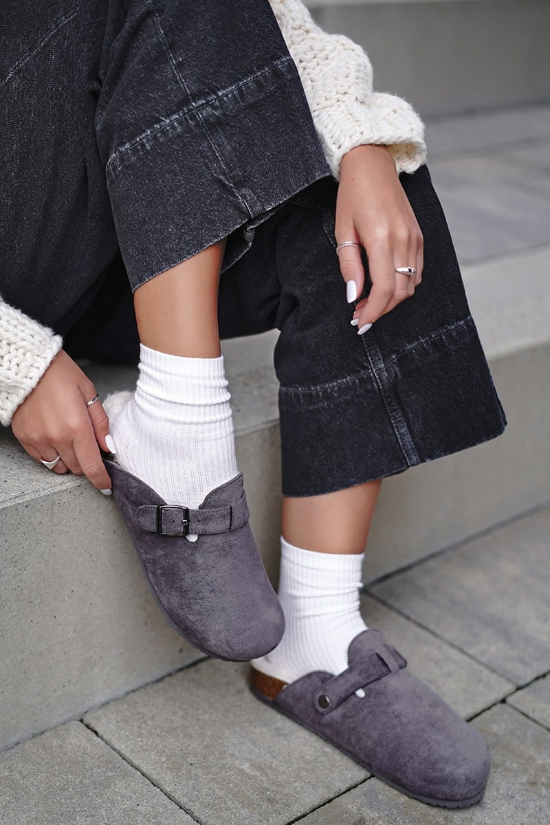 Šedé pantofle s kožešinou 143240