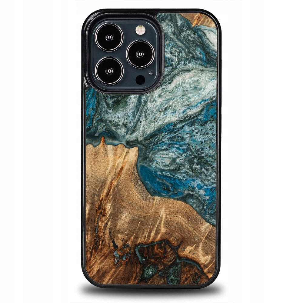 Pouzdro Bewood Unique pro iPhone 13 Pro Planets Earth