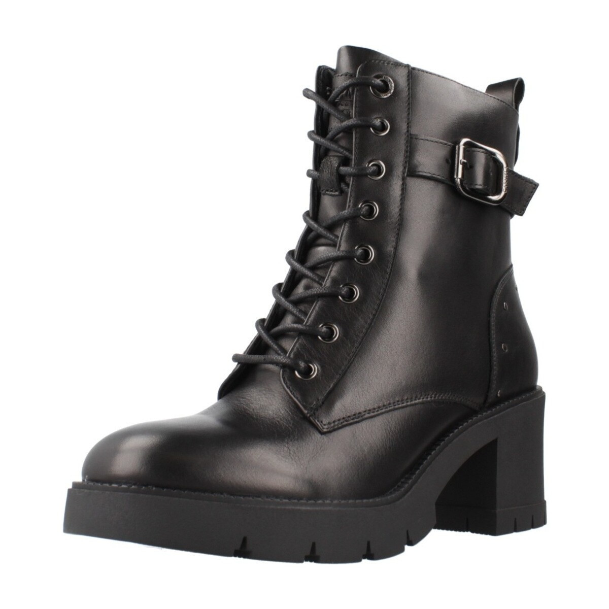 Carmela  16190101C  Černá