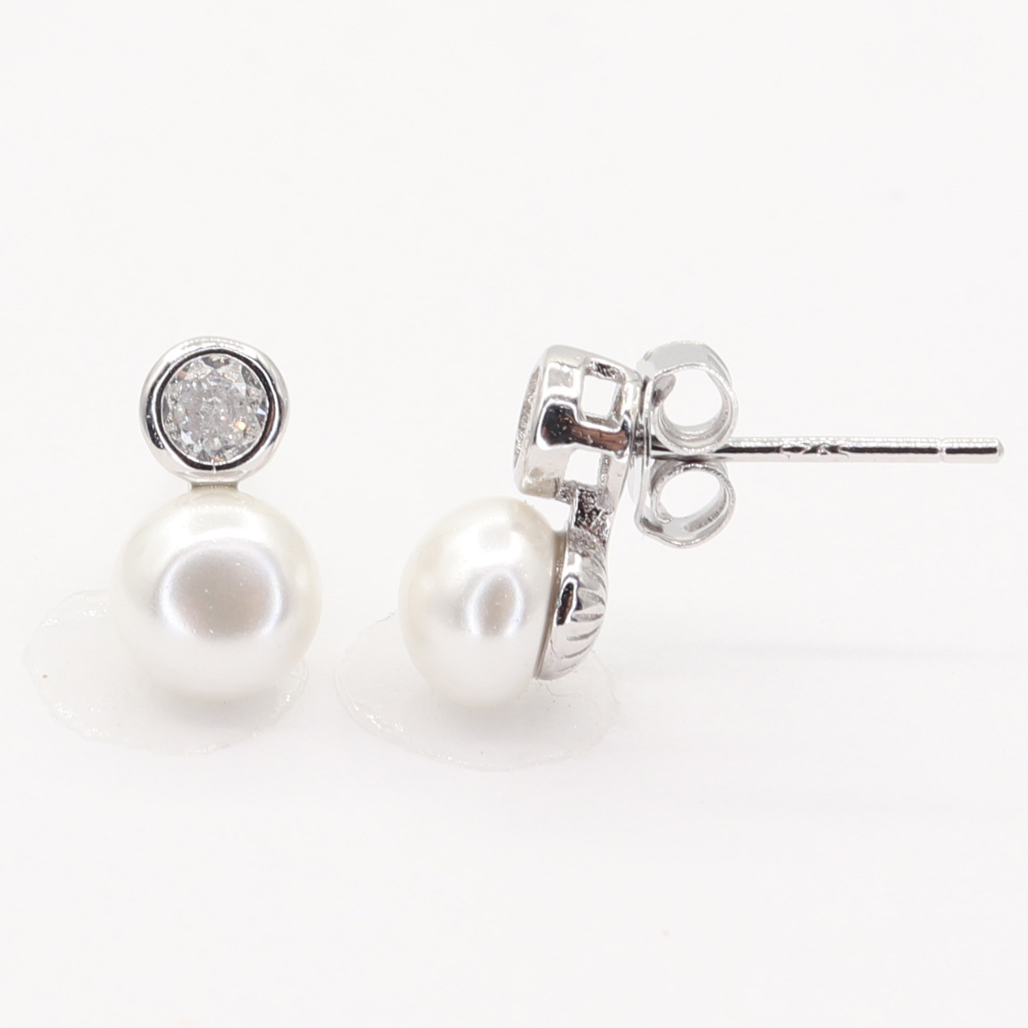 Stříbrné náušnice 111107