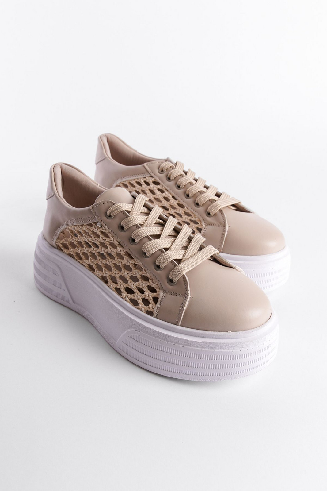 Capone Outfitters Mesh Straw Women's Sneaker Sports Shoes