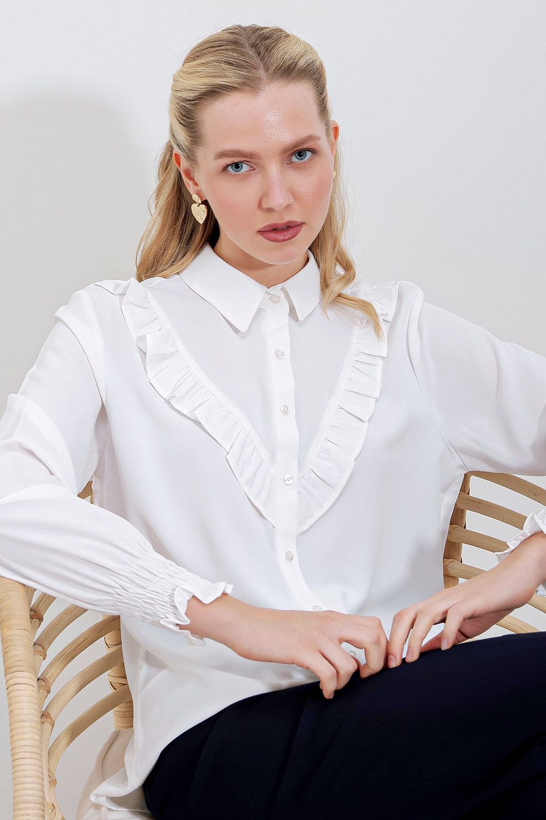 Bigdart 20223 Frilly Long Sleeve Shirt - White