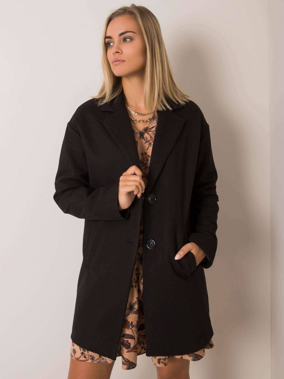 Black coat Yups cwd0450. R21