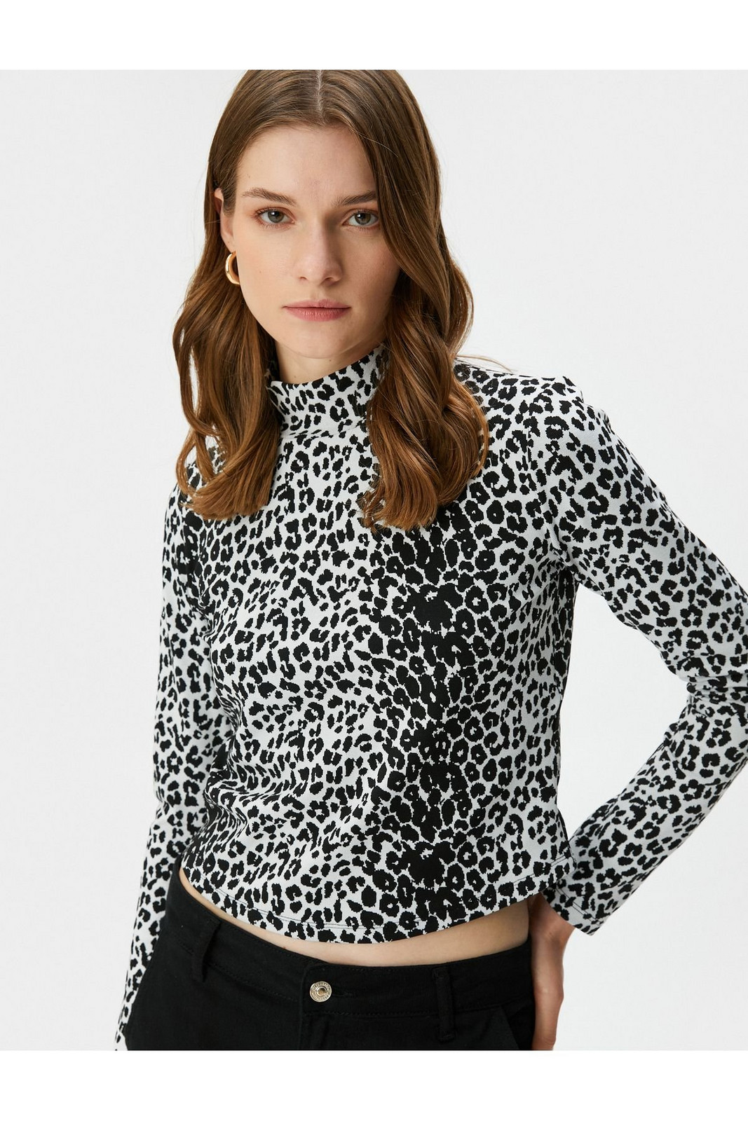 Koton Leopard Patterned T-Shirt Long Sleeve High Collar