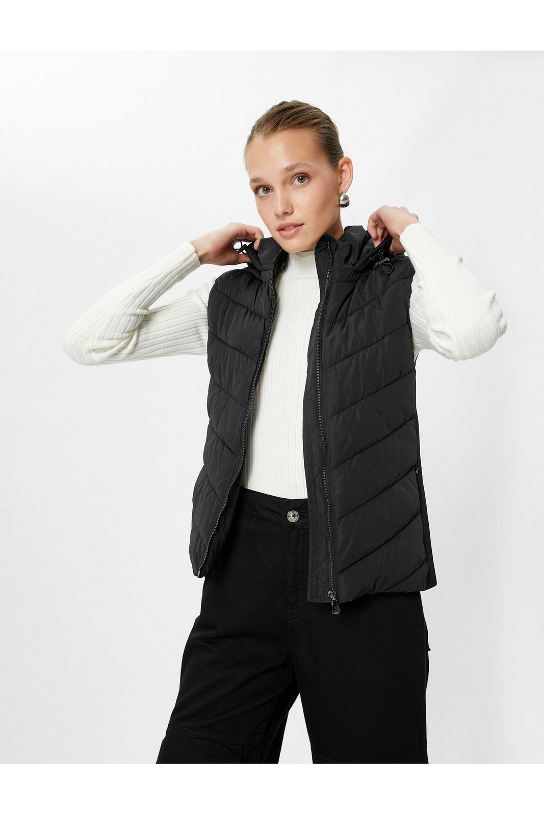 Koton Short Puffer Vest Hooded Zipper Pocket Detailed