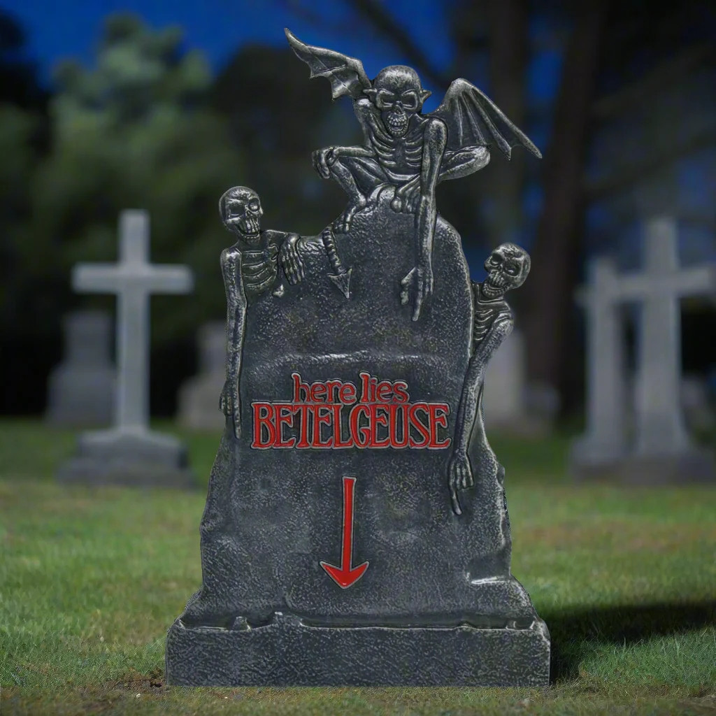 FaNaTtik | Beetlejuice - plaketa Gravestone (Limited Edition) 12 cm