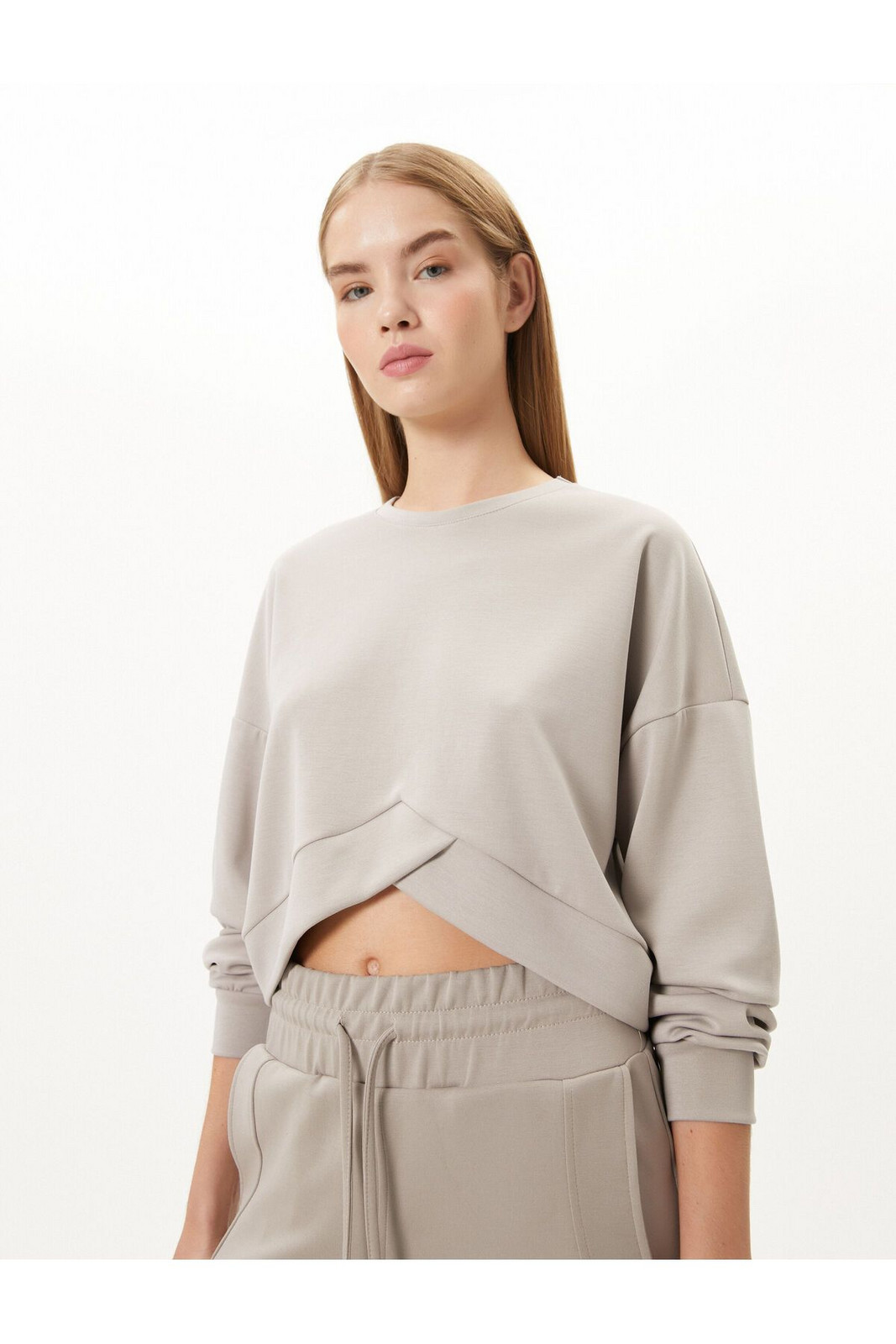 Koton Asymmetric Cut Crop Oversize Yoga Sweatshirt Long Sleeve Crew Neck Modal Fabric