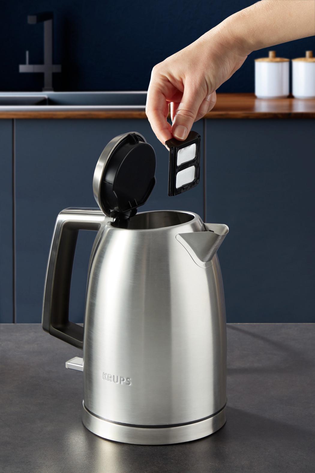 Rychlovarná konvice Krups BW552 2400 W 1,7 l stříbrná/šedá