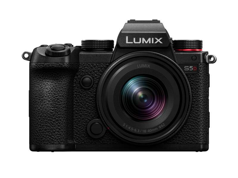 Panasonic Lumix DC-S5D + 18-40 mm