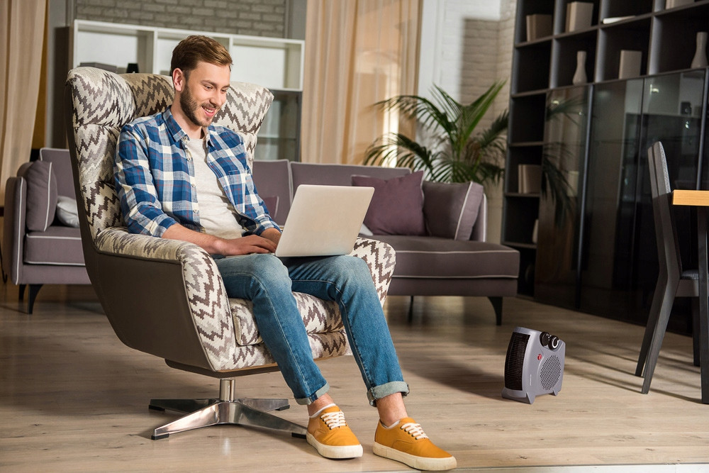 Teplovzdušný Ventilátor Eldom HL8C 2000W Šedý S Funkcí Teplého Foukání