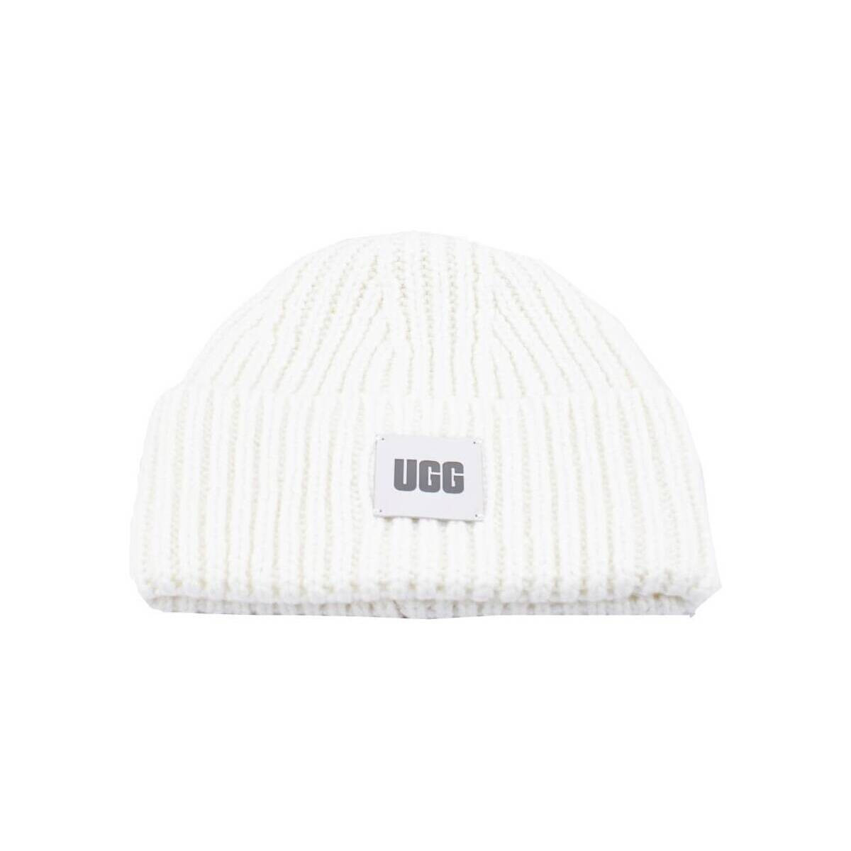 UGG  W CHUNKY RIB BEANIE W LOGO  Bílá