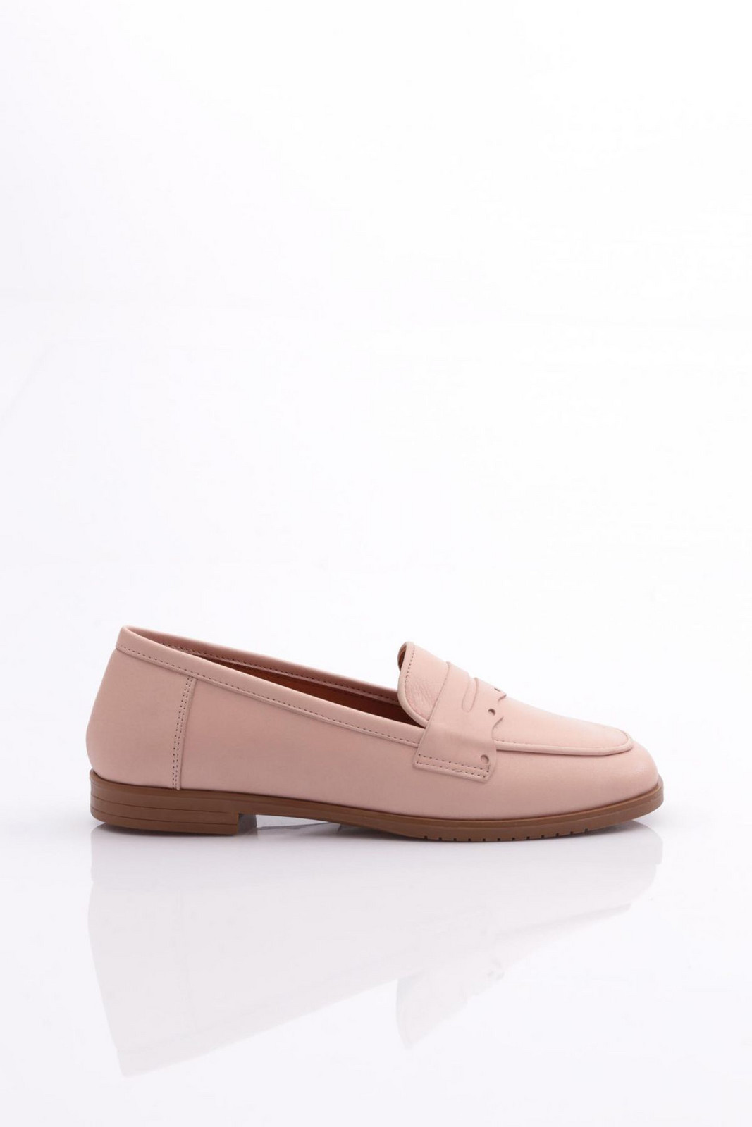 DGN 010 Women's Flat Toe Shaped Flats