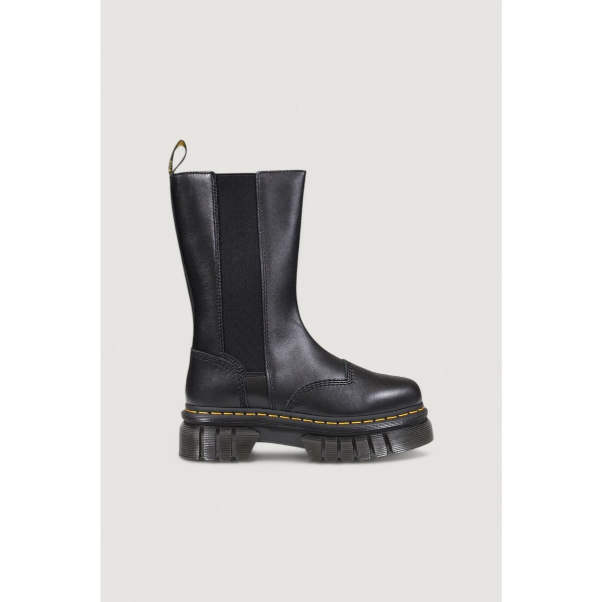 Dr. Martens  Audrick Chelsea Tall Nappa Lux 30966001  Černá