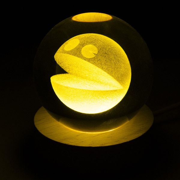 PAC-MAN lampa v krystalové kouli