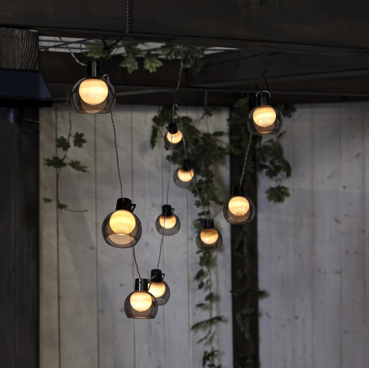 Solární světelný LED řetěz 10 světýlek délka 2,7 m Star Trading Smoky - kouřový