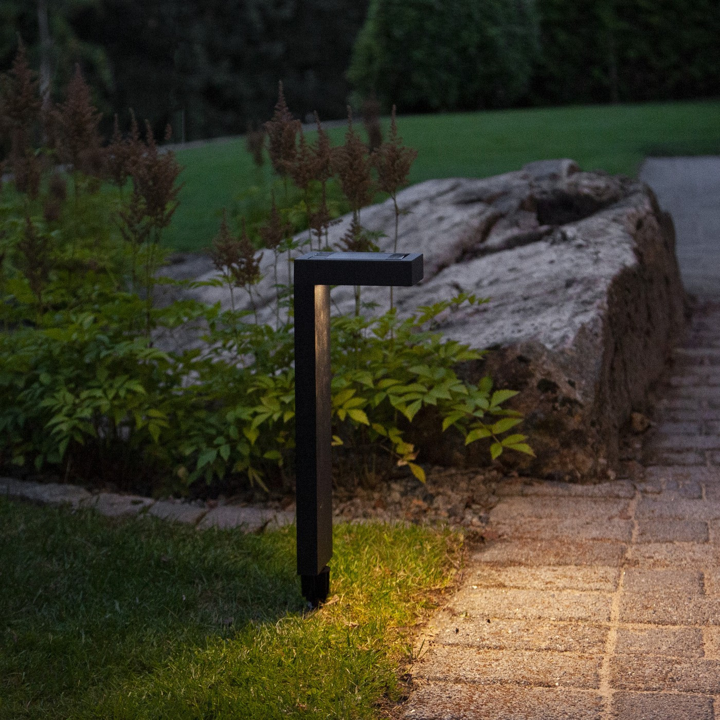 Solární LED osvětlení výška 38 cm Star Trading Vicini - černé