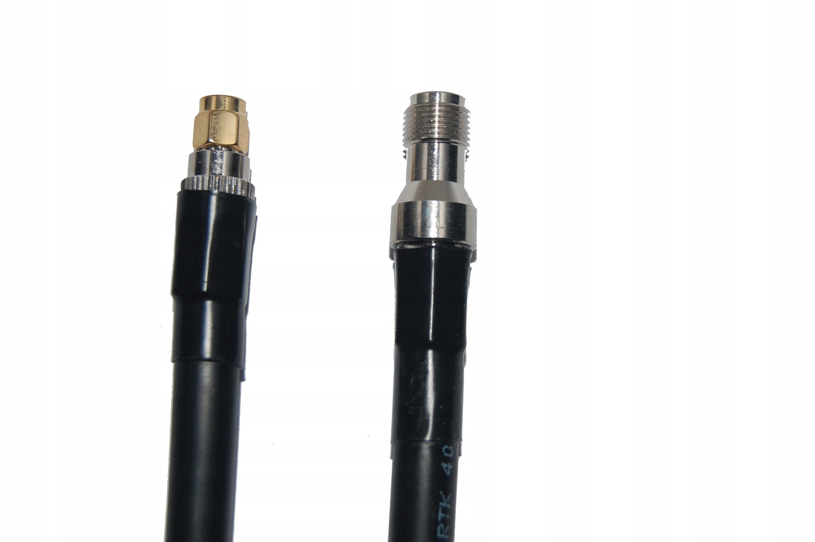 Kabel zástrčka SMA/zásuvka Tnc, RTK400 drát 50ohm Satec, 5m