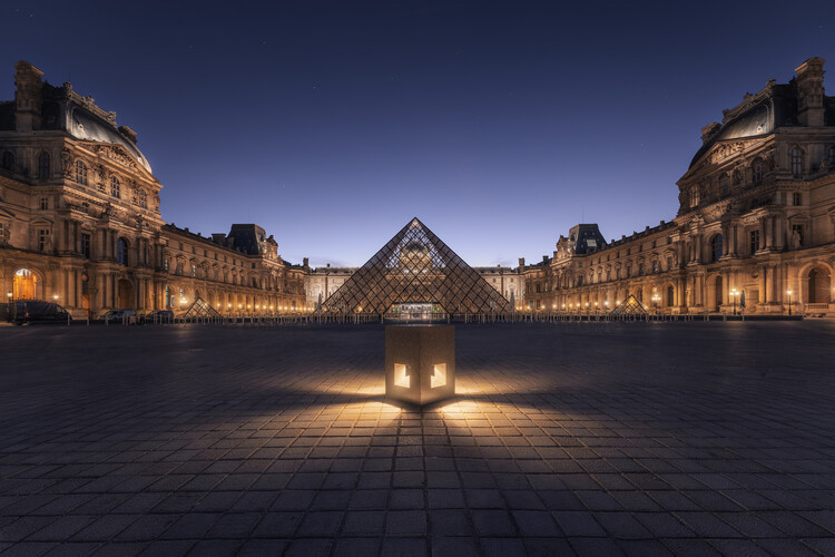 Jorge Ruiz Dueso Fotografie Dark Louvre, Jorge Ruiz Dueso, 40 × 26.7 cm