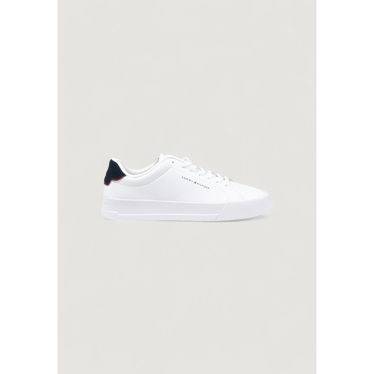 Tommy Hilfiger  TH COURT LTH DETAIL FM0FM05367  Bílá