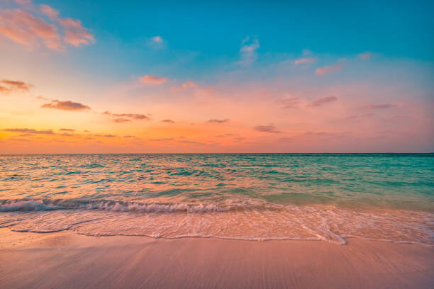 Levente Bodo Fotografie Closeup sea sand beach. Panoramic beach, Levente Bodo, 40 × 26.7 cm