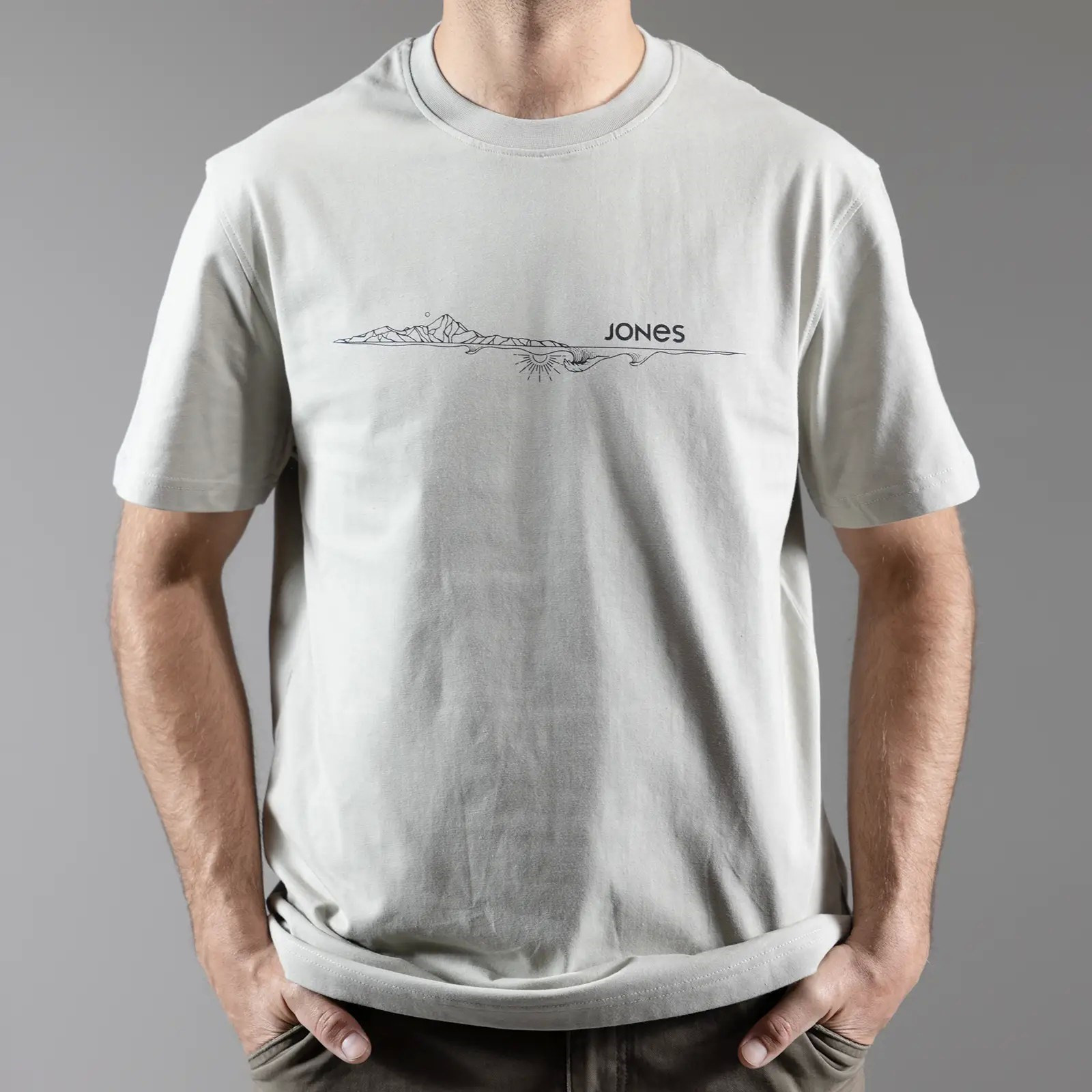 triko JONES - Flagship Org Cot Tee Smoke Gray (GRAY) velikost: L