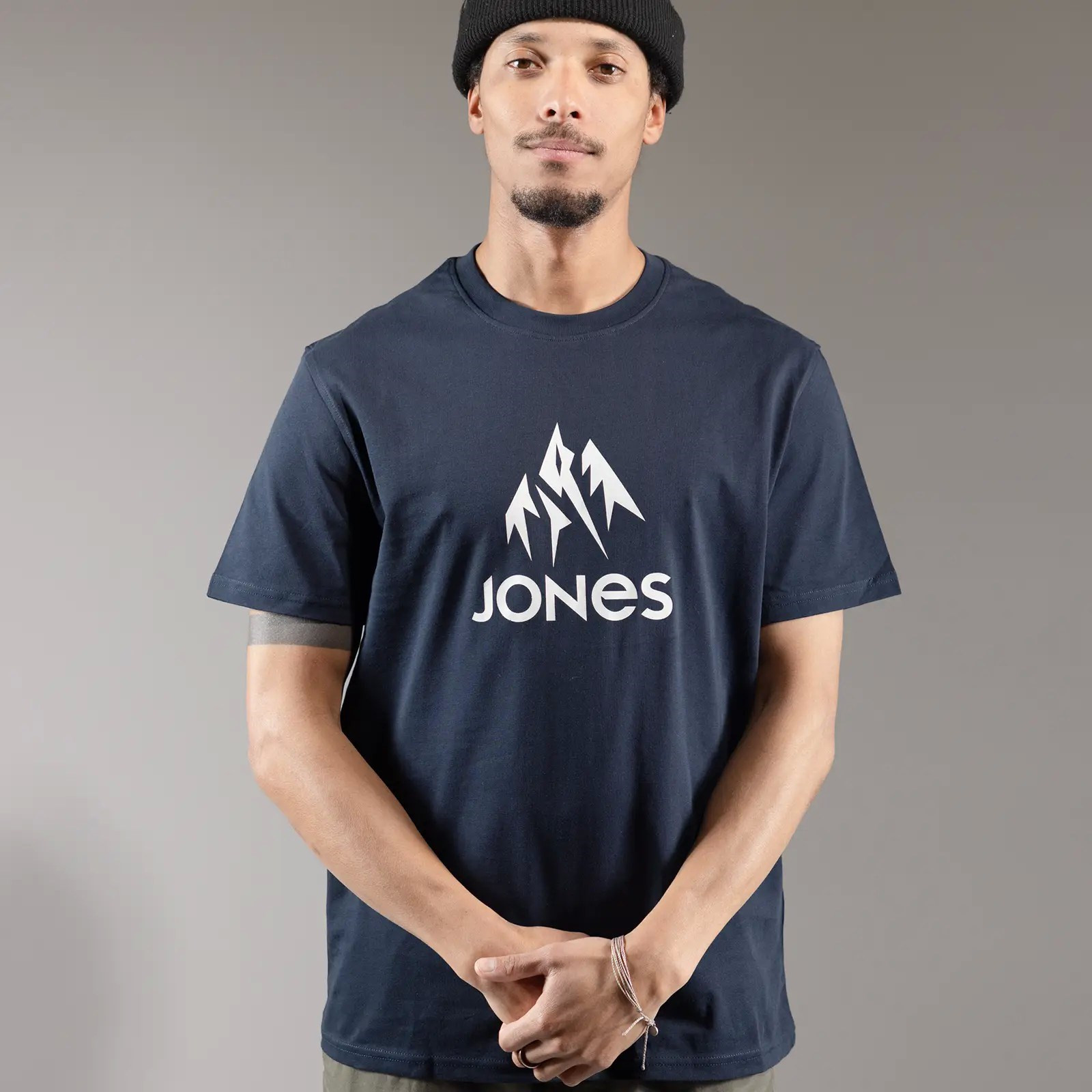 triko JONES - Truckee Org Cot Tee Stealth Black (BLACK)