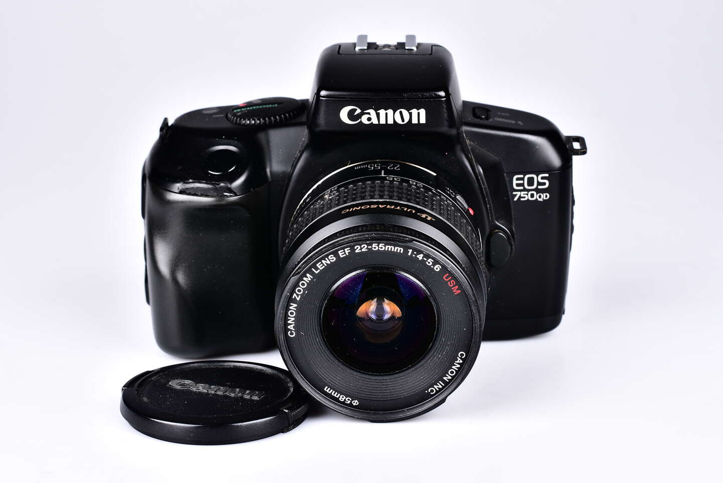 Canon EOS 750QD + 22-55 mm bazar