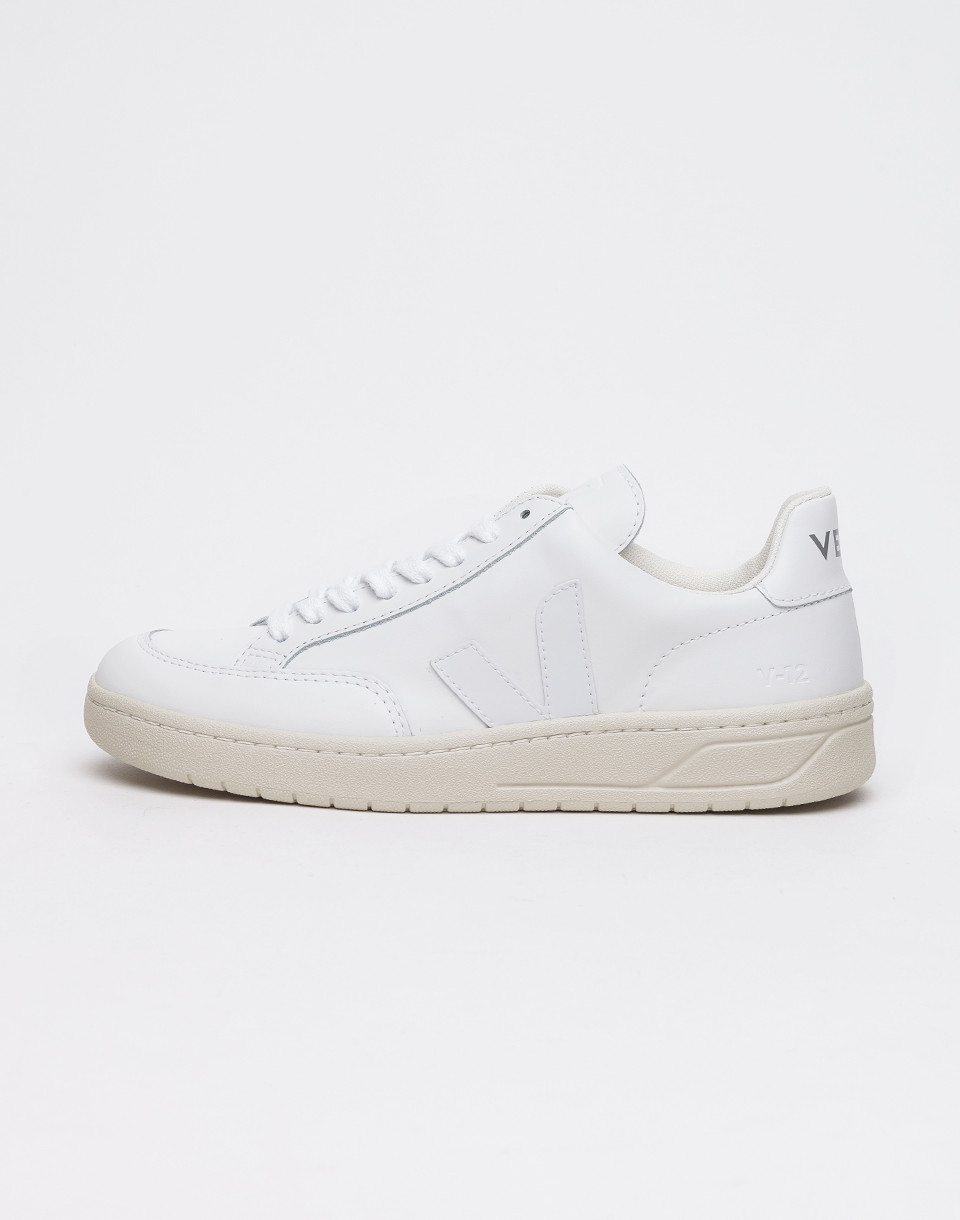 Veja V-12 Extra White 43