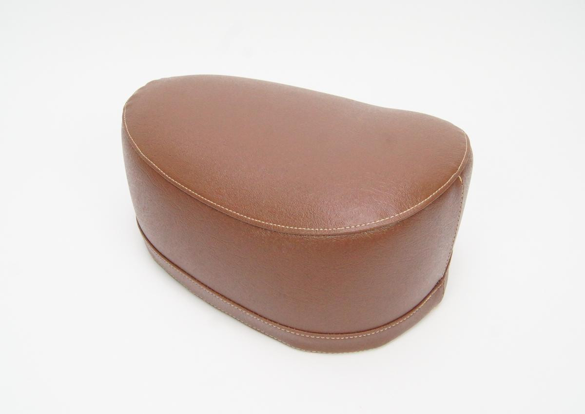 Diverse / Import Sedlo úplné JAWA 50 - 550, 555 (hnědá retro koženka přední pant)