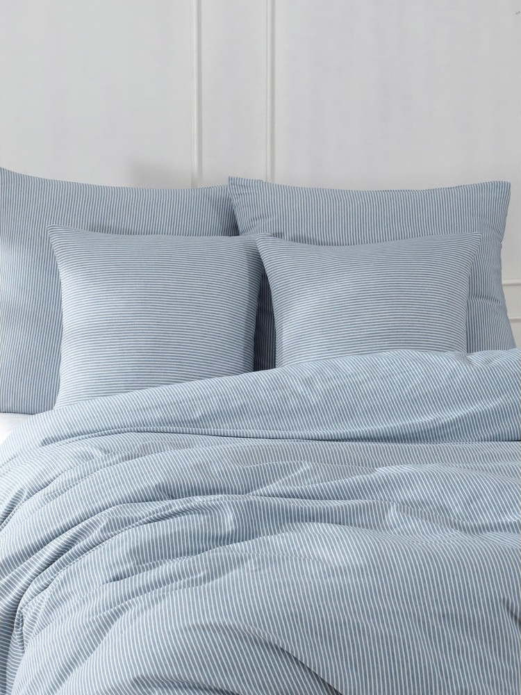 Modré povlečení na dvoulůžko 200x200 cm Lizbon – Mijolnir