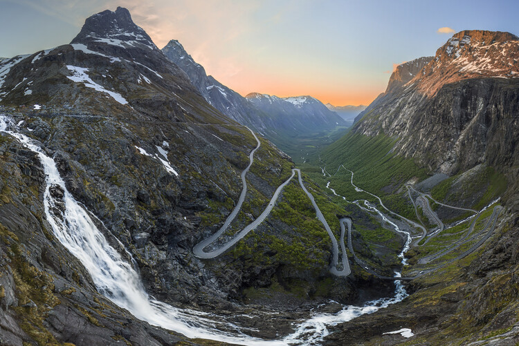 Christer Olsen Fotografie Trollstigen, Christer Olsen, 40 × 26.7 cm