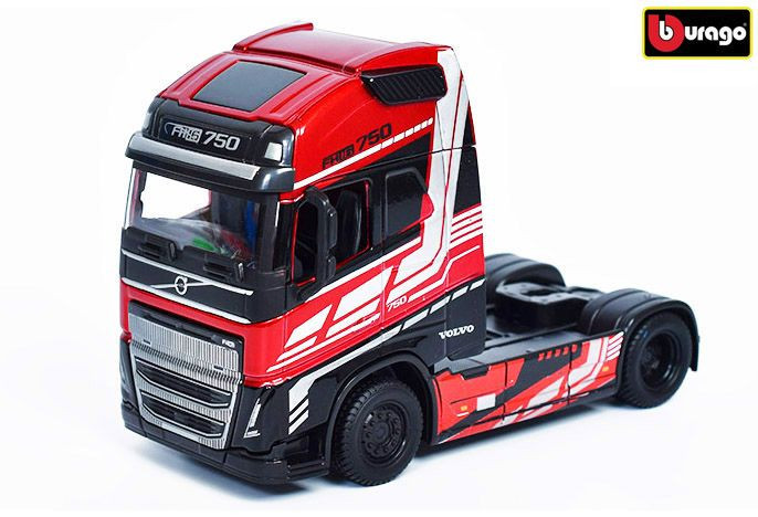 Bburago 1:43 Volvo FH16 Globetrotter 750 XXL - Red - II. jakost