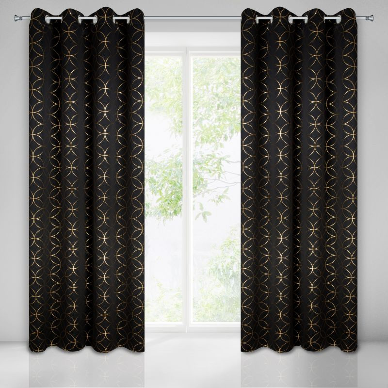 Dekorační vzorovaný závěs 