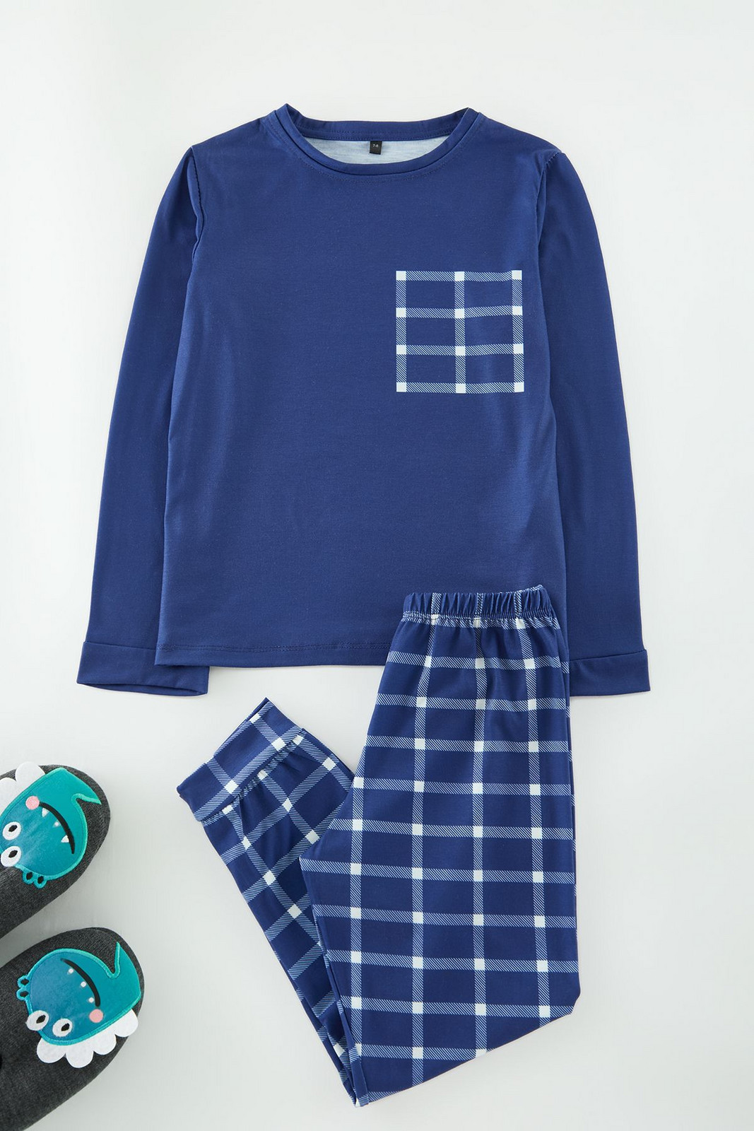 Trendyol Navy Blue Boy Plaid / Checkered Pajama Set Knitted Top-Bottom Set