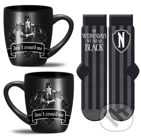 Darčekový set hrnček s ponožkami Netflix - Wednesday: V stredu nosím čiernu a nesúďte ma