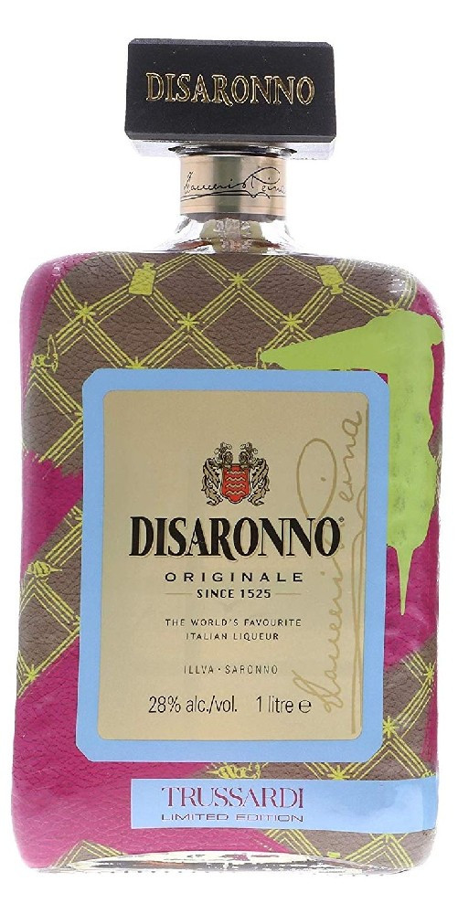 diSaronno wears Trussardi 0.7l