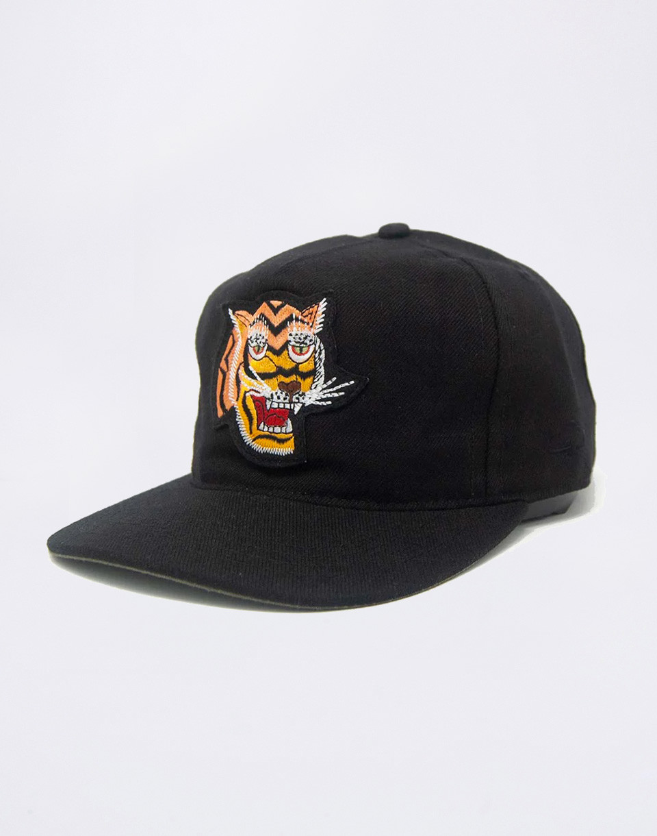 The Ampal Creative Tiger II Black