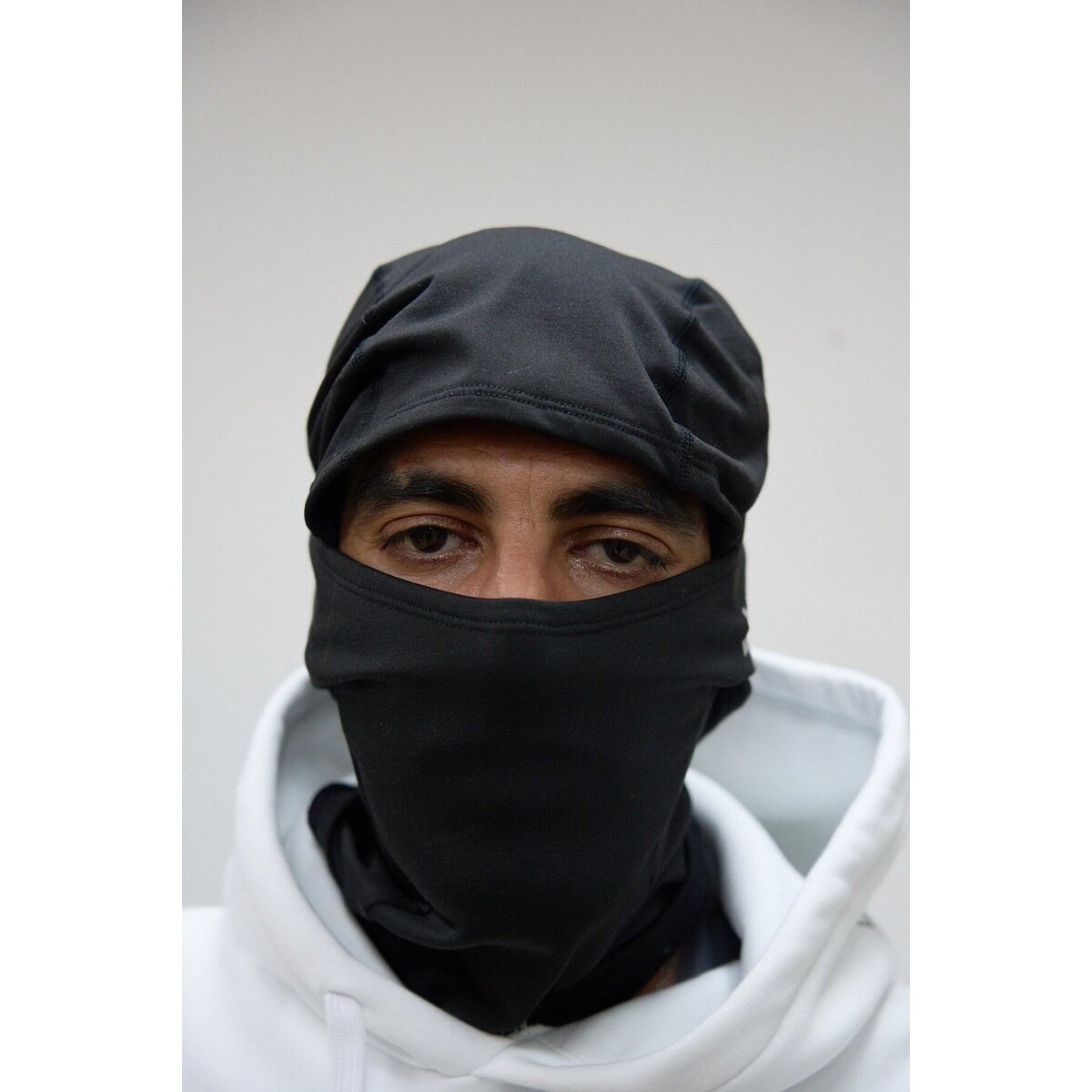 Helvetica  22SWATT  Černá