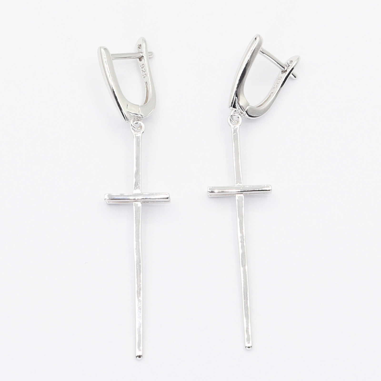 Stříbrné náušnice 112660