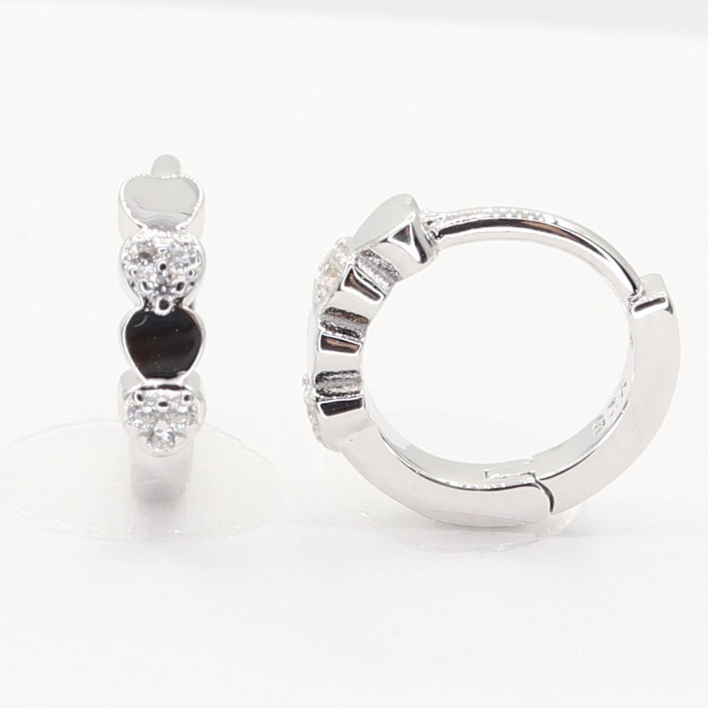 Stříbrné náušnice 112682