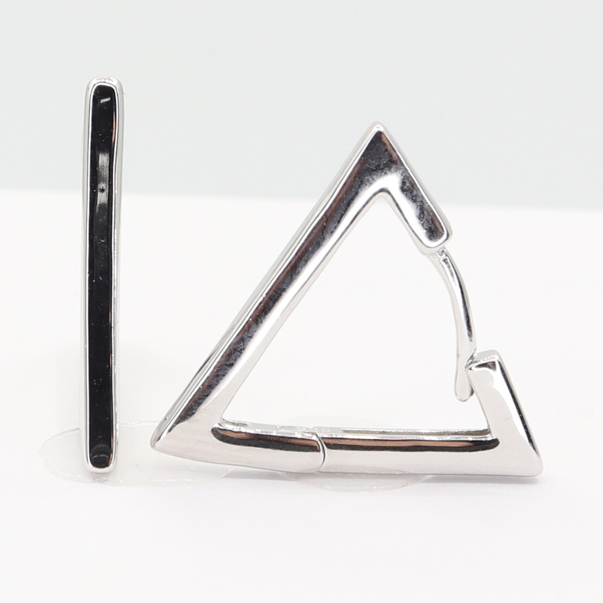 Stříbrné náušnice 112685