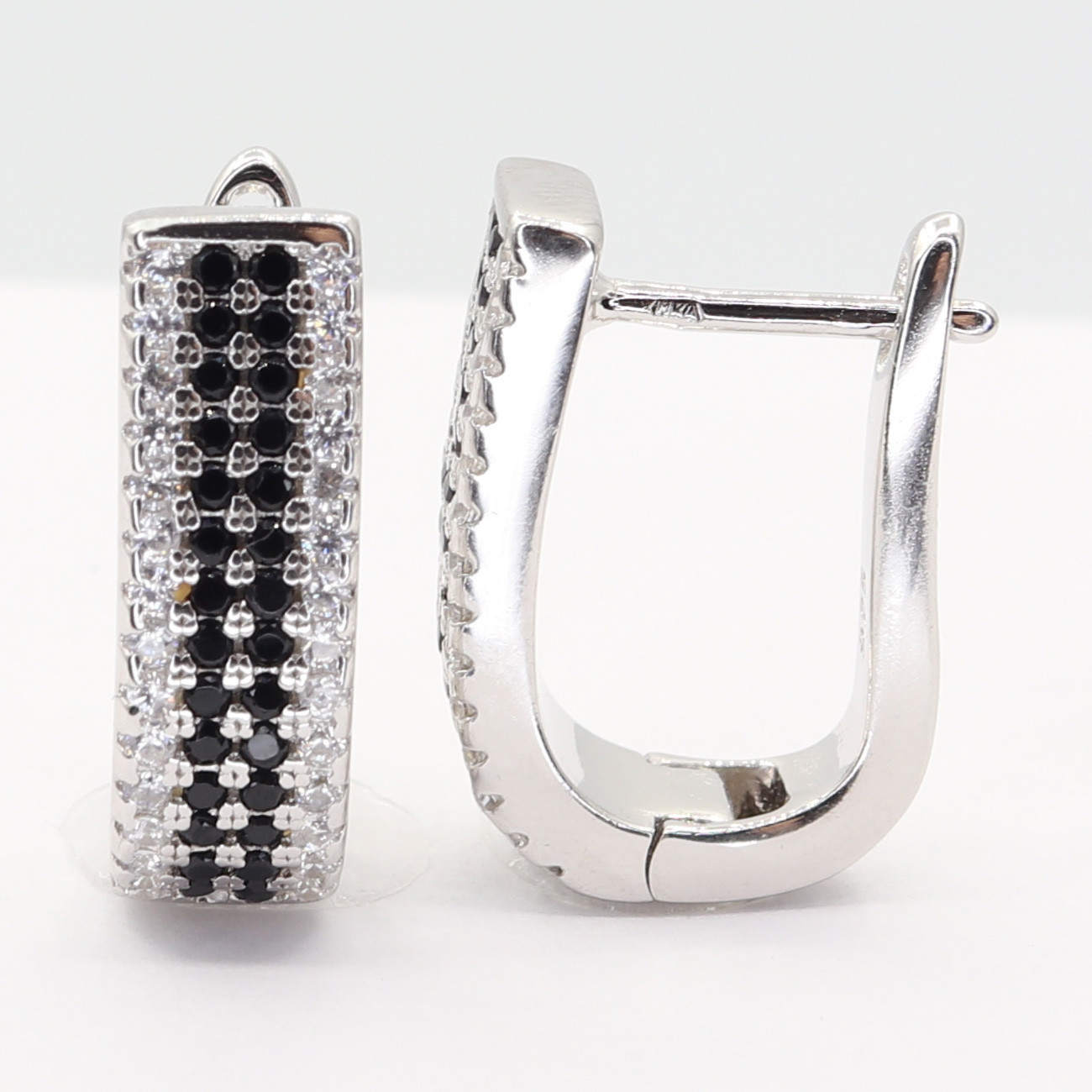 Stříbrné náušnice 112703