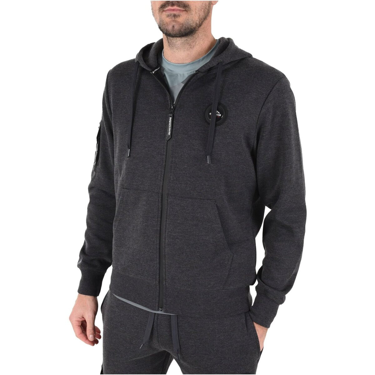 Helvetica  08UTAH  Šedá