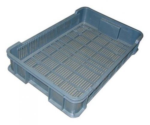 Přepravka nízká černá 10 kg