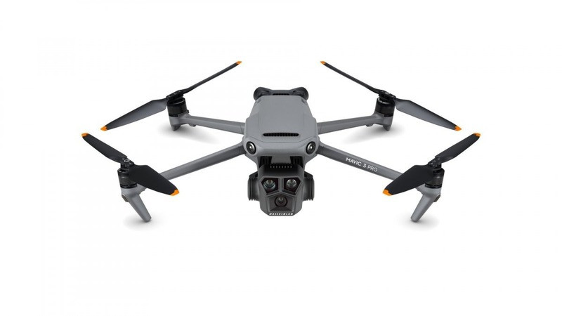 DJI Mavic 3 Pro Fly More Combo CP.MA.00000660.01