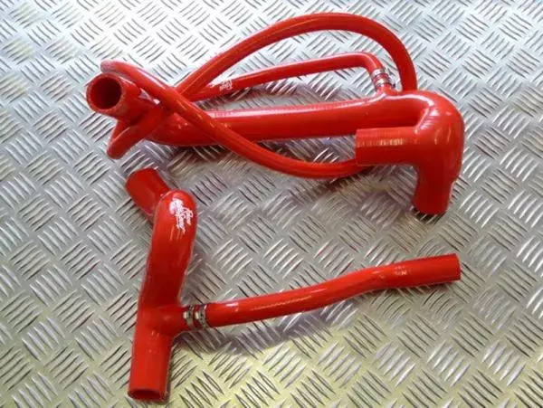 Silikonové hadice Roose Motosport Ford Mondeo Mk3 ST220 3.0 facelift (02-07) - vedení vody