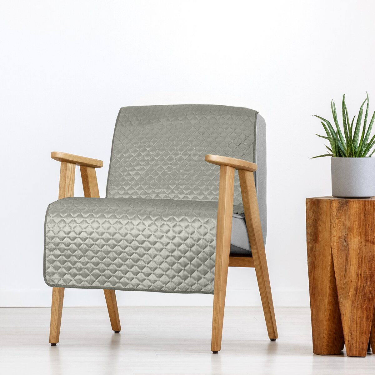 Přehoz na křeslo - sedačku DITA stříbrná 70x160 cm Mybesthome