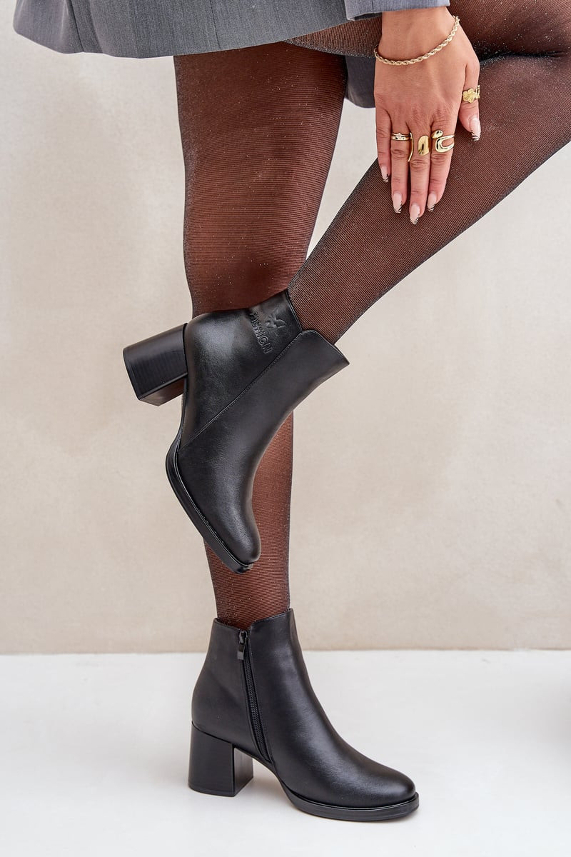 PE1 Zateplené boty na podpatku černé Feliveth