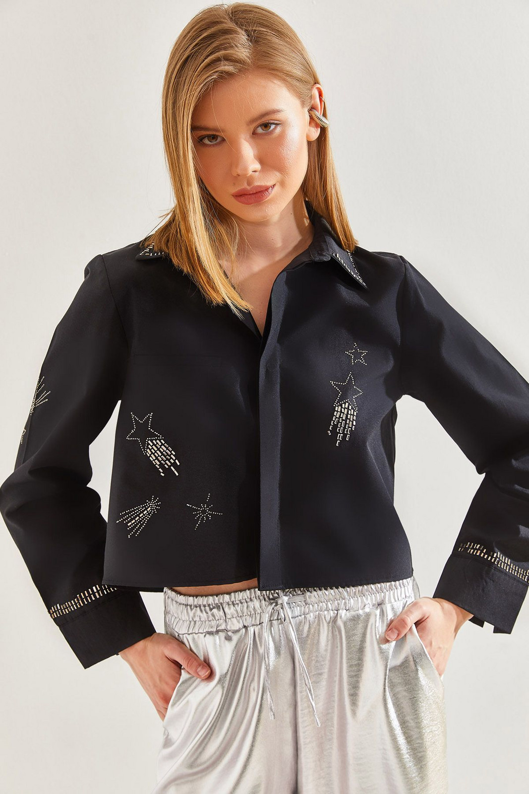 Bianco Lucci Women's Stone Embroidered Poplin Shirt