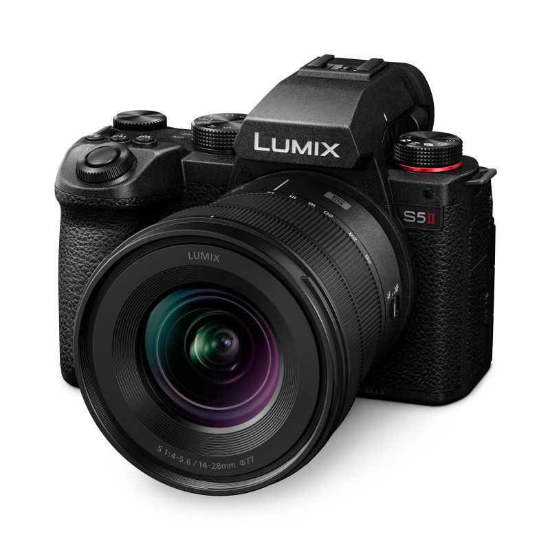 PANASONIC Lumix DC-S5 II + 18-40 mm